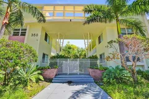 350 S Shore Dr #12