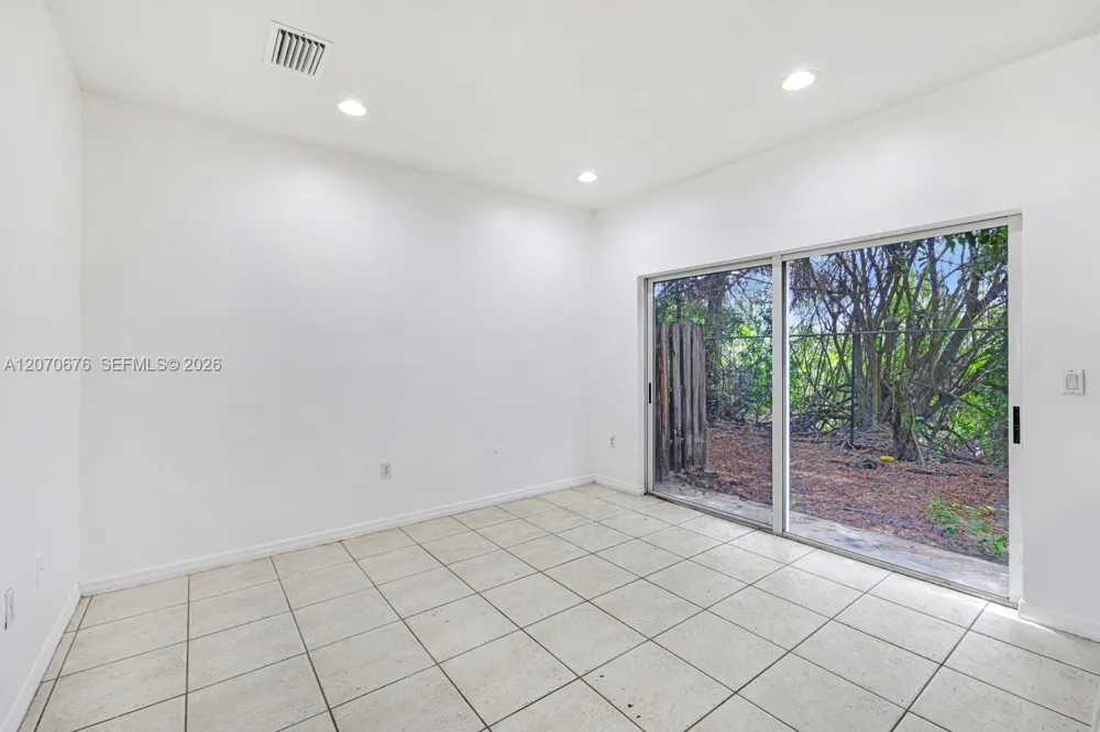 1700 SE 31st Ct Homestead, FL 33035
