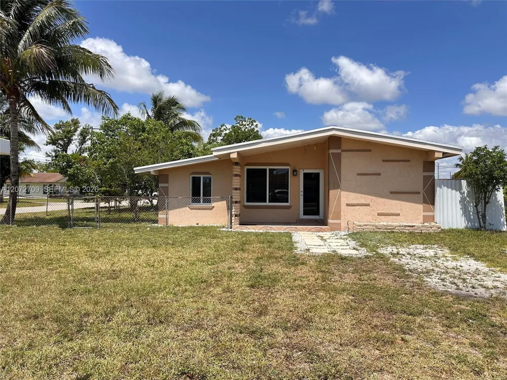 17150 NE 4th Pl North Miami Beach, FL 33162