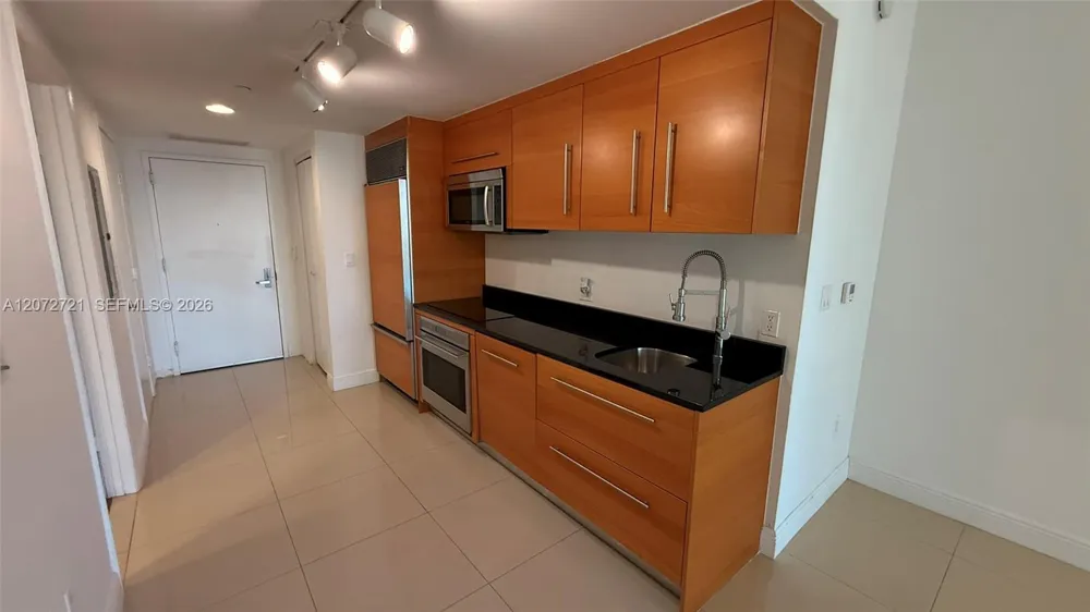 475 Brickell Ave #4408 Miami, FL 33131
