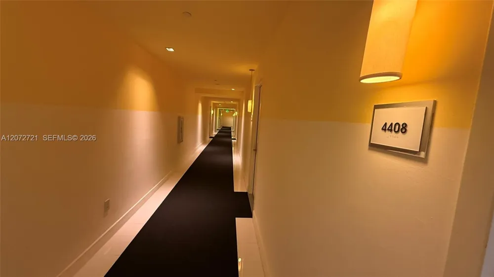 475 Brickell Ave #4408 Miami, FL 33131
