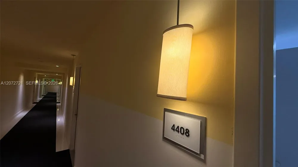 475 Brickell Ave #4408 Miami, FL 33131