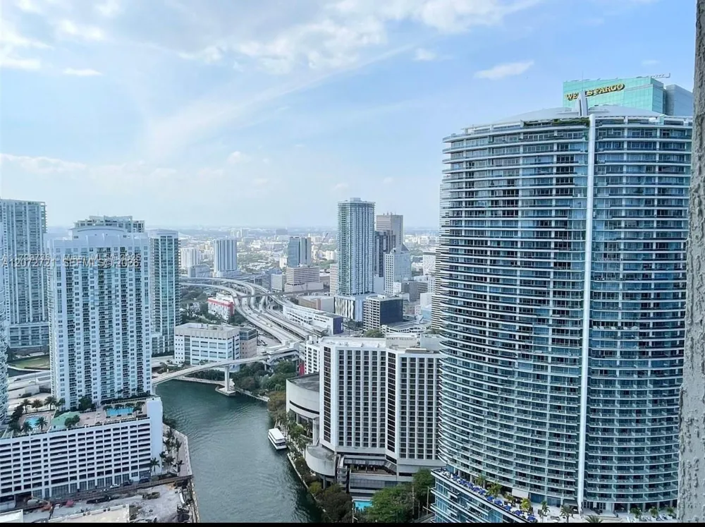 475 Brickell Ave #4408 Miami, FL 33131
