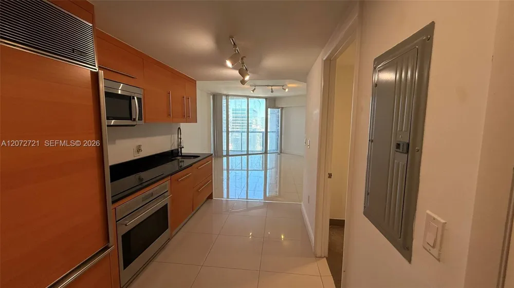 475 Brickell Ave #4408 Miami, FL 33131