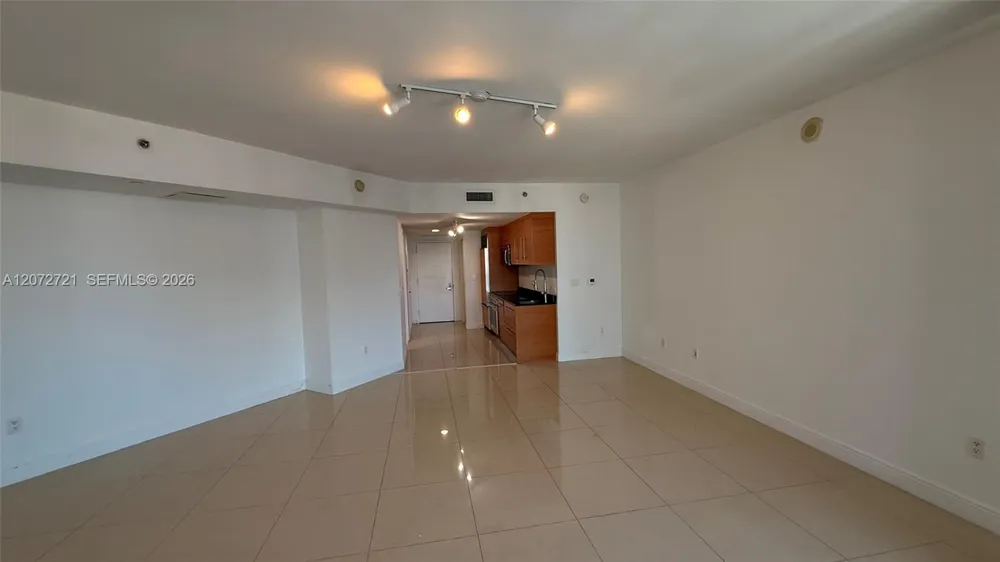 475 Brickell Ave #4408 Miami, FL 33131