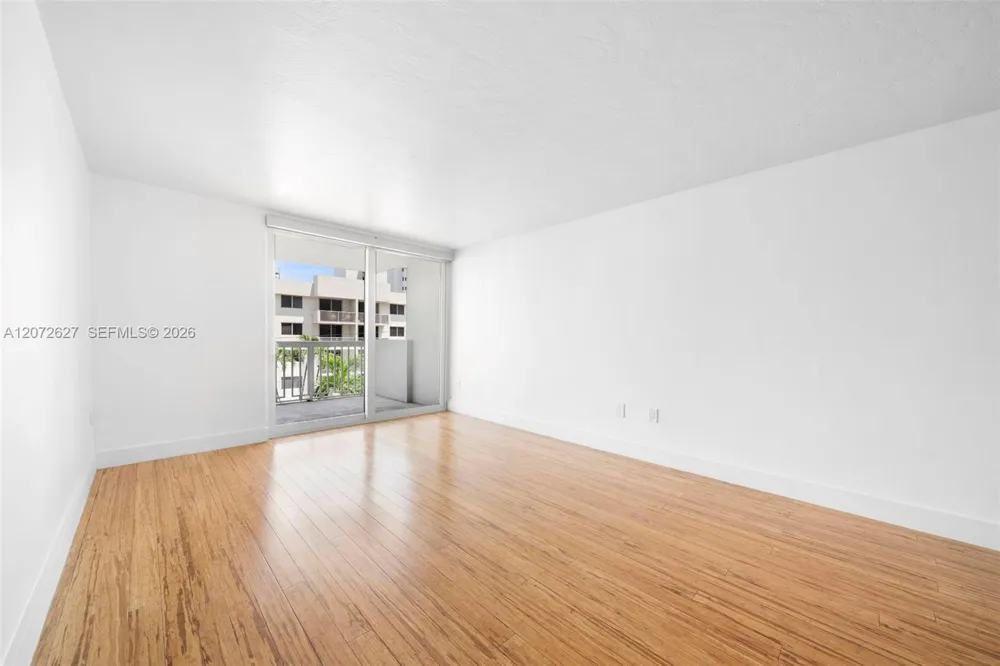 1670 Bay Rd #4B Miami Beach, FL 33139