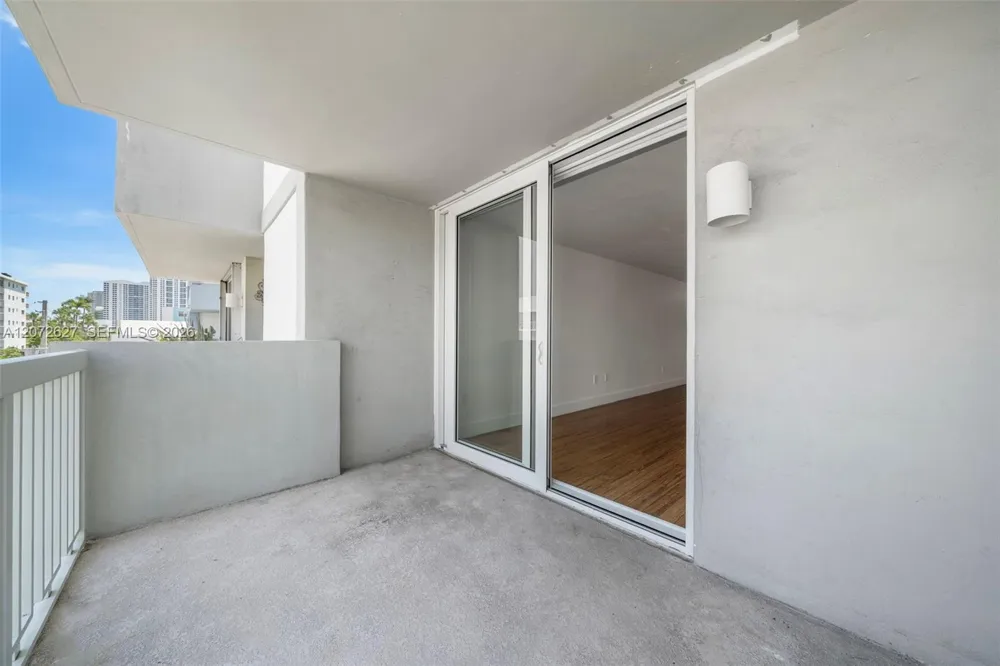 1670 Bay Rd #4B Miami Beach, FL 33139