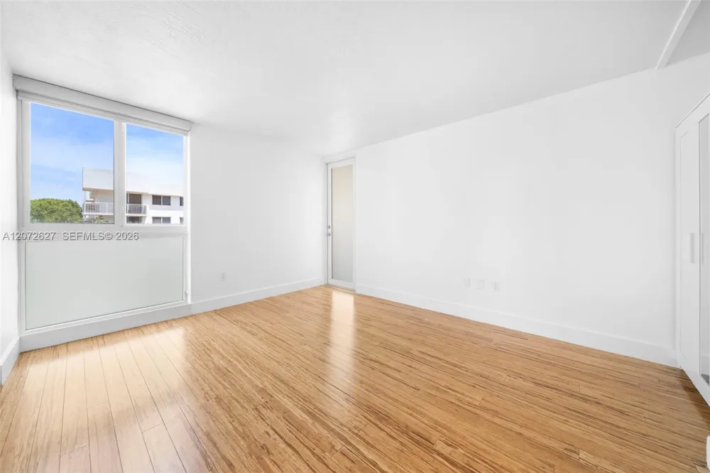 1670 Bay Rd #4B Miami Beach, FL 33139