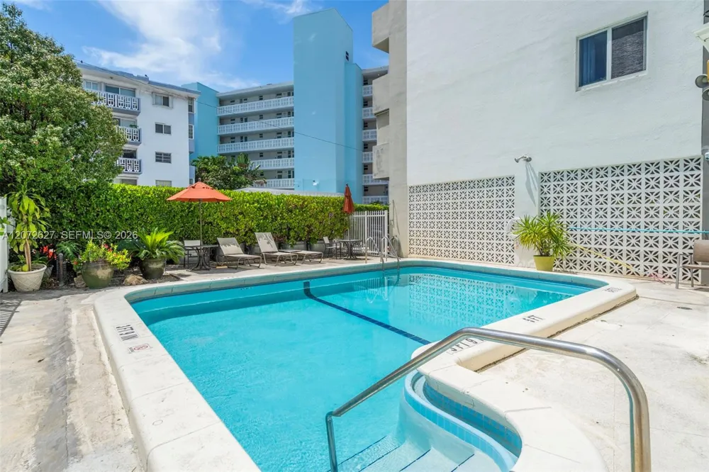 1670 Bay Rd #4B Miami Beach, FL 33139