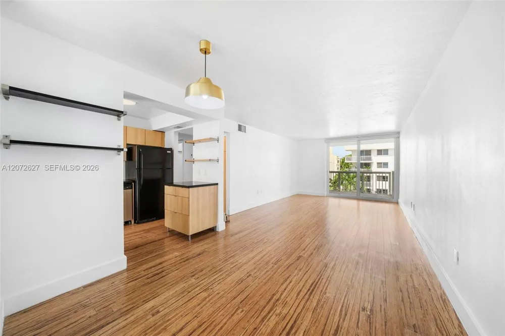 1670 Bay Rd #4B Miami Beach, FL 33139