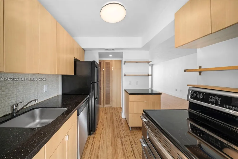 1670 Bay Rd #4B Miami Beach, FL 33139
