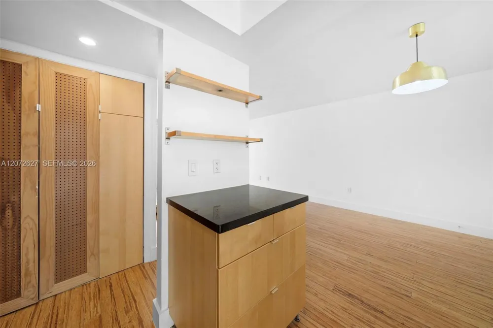 1670 Bay Rd #4B Miami Beach, FL 33139