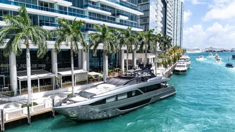 200 Biscayne Boulevard Way #3311
