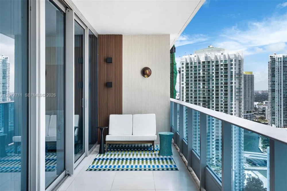 200 Biscayne Boulevard Way #3311 Miami, FL 33131