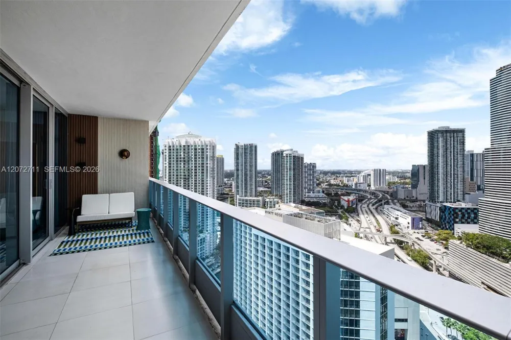 200 Biscayne Boulevard Way #3311 Miami, FL 33131