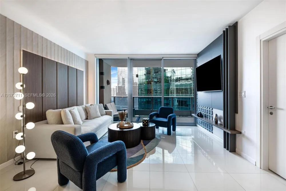 200 Biscayne Boulevard Way #3311 Miami, FL 33131