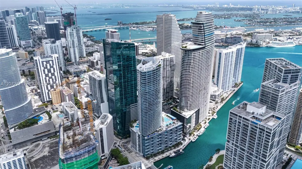 200 Biscayne Boulevard Way #3311 Miami, FL 33131