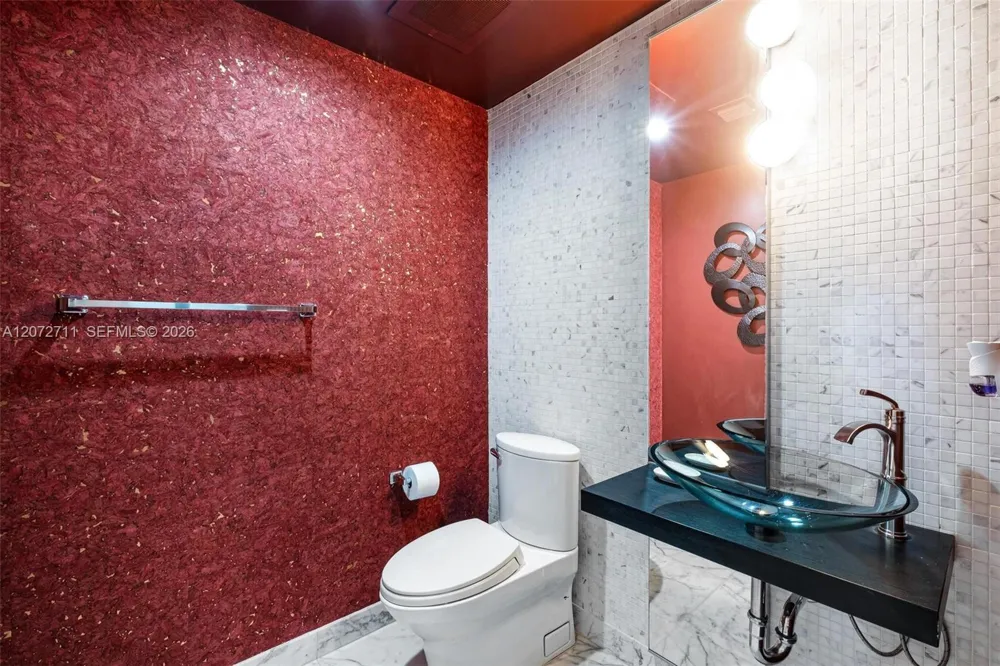 200 Biscayne Boulevard Way #3311 Miami, FL 33131