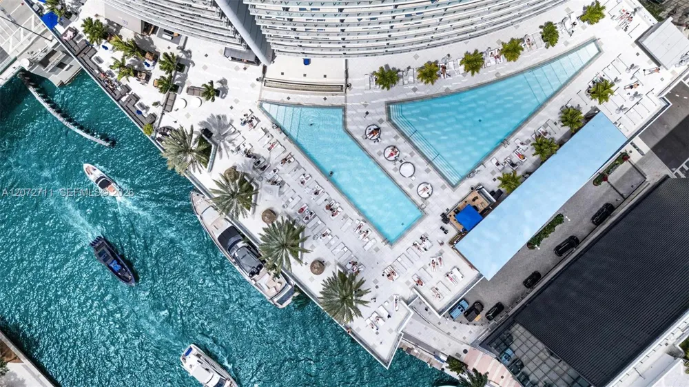 200 Biscayne Boulevard Way #3311 Miami, FL 33131