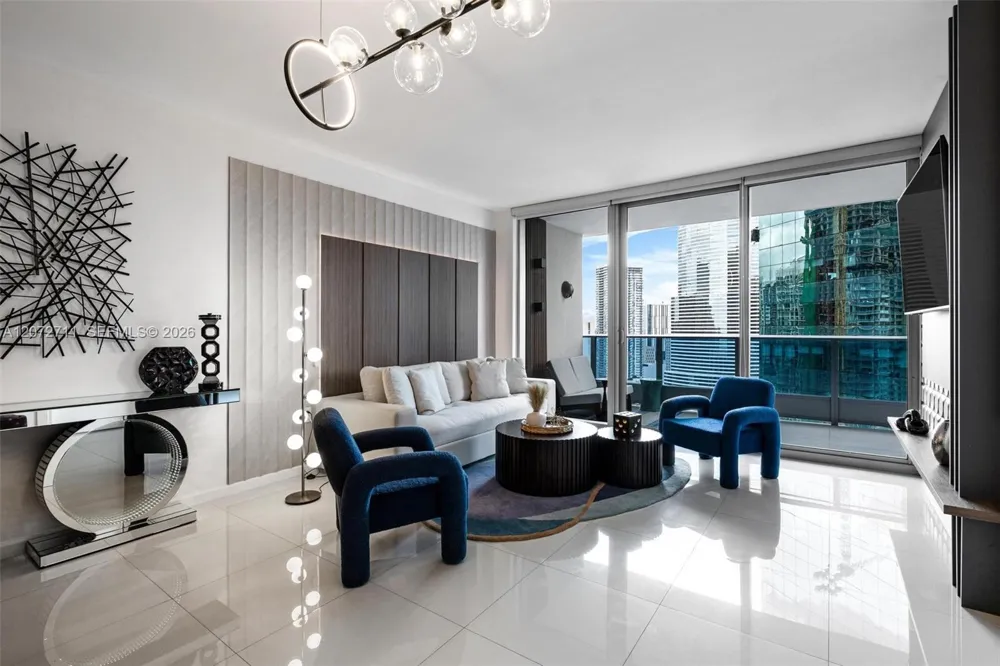 200 Biscayne Boulevard Way #3311 Miami, FL 33131
