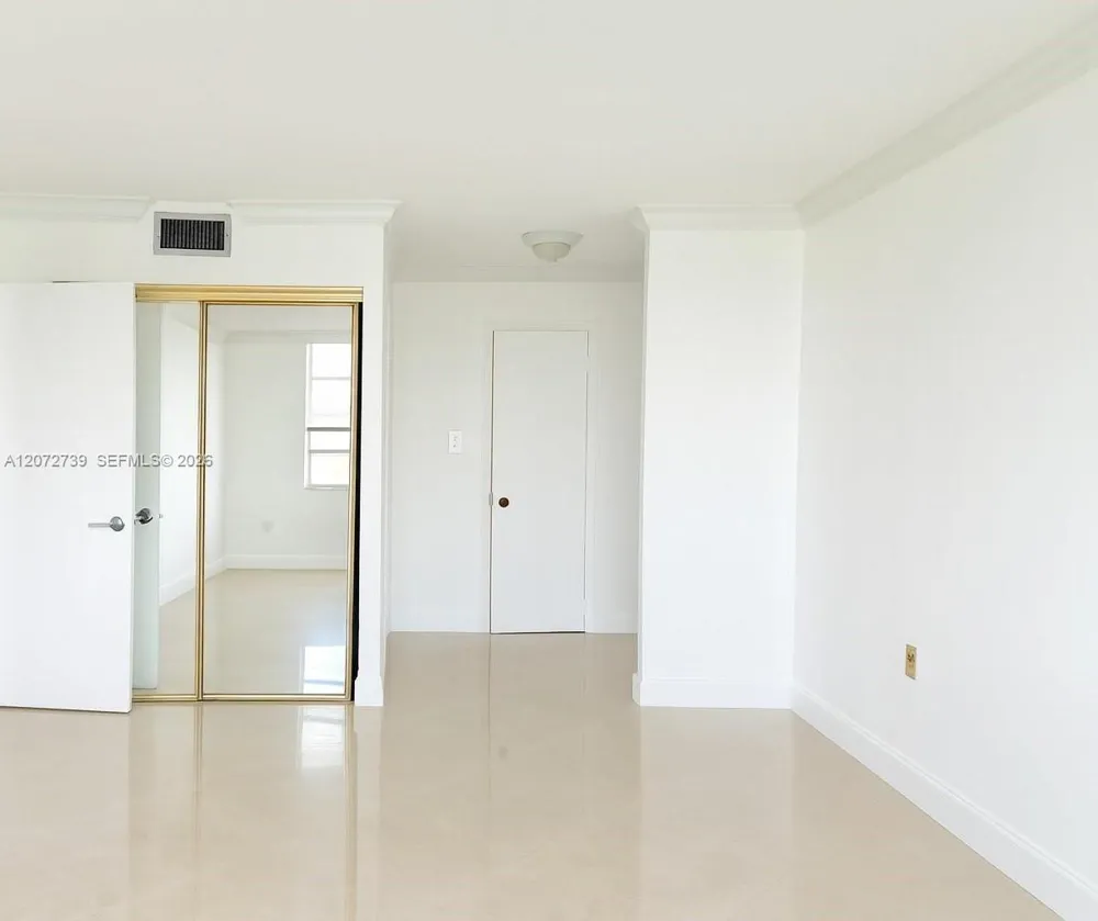2780 NE 183rd St #717 Aventura, FL 33160