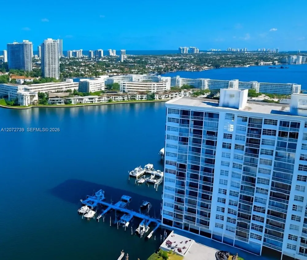 2780 NE 183rd St #717 Aventura, FL 33160