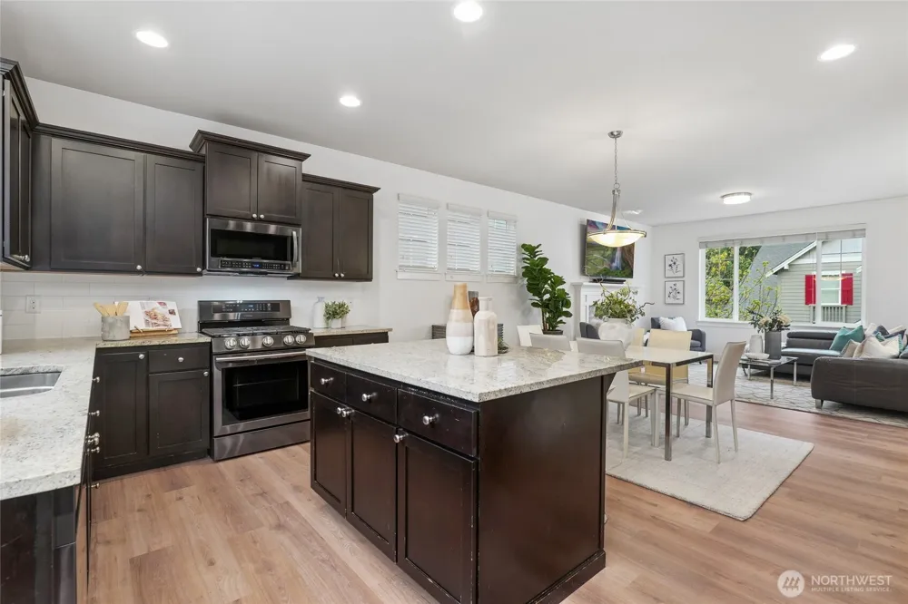 12823 65th Place W Edmonds, WA 98026