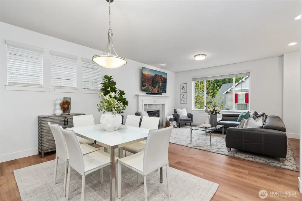 12823 65th Place W Edmonds, WA 98026