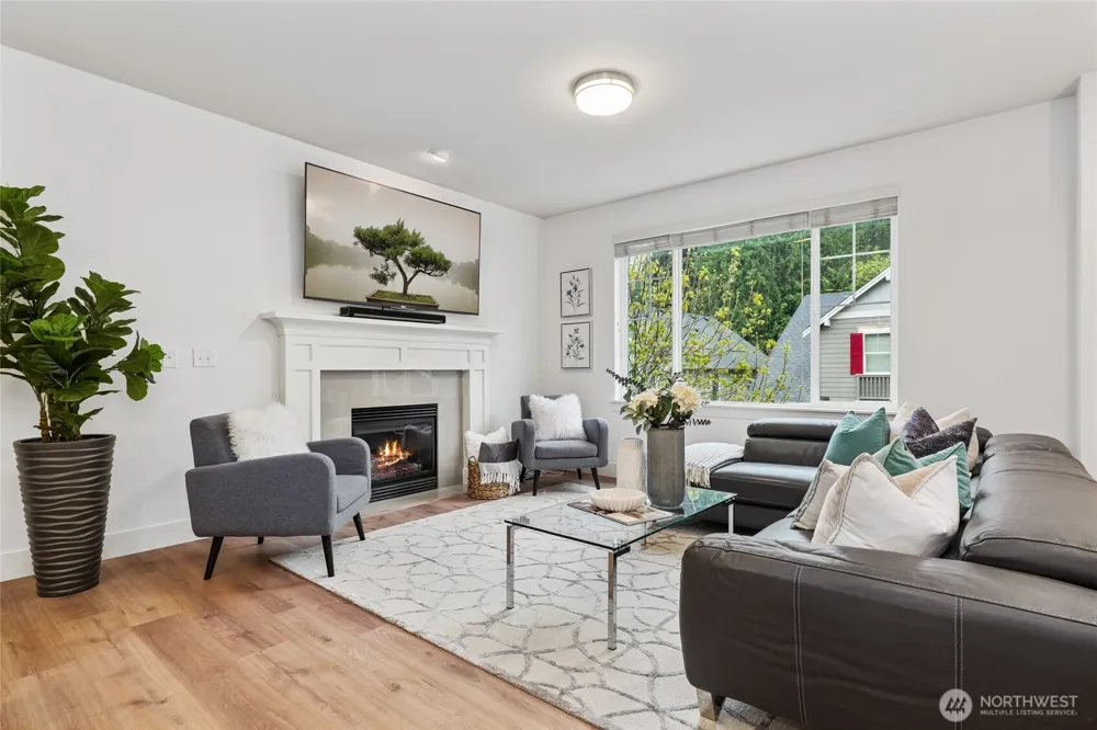 12823 65th Place W Edmonds, WA 98026