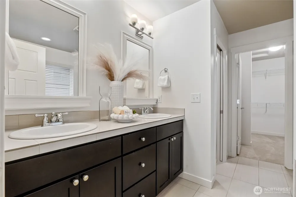 12823 65th Place W Edmonds, WA 98026