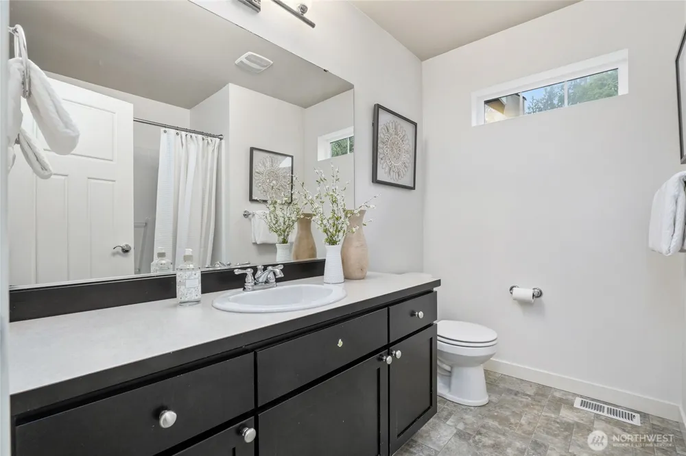 12823 65th Place W Edmonds, WA 98026