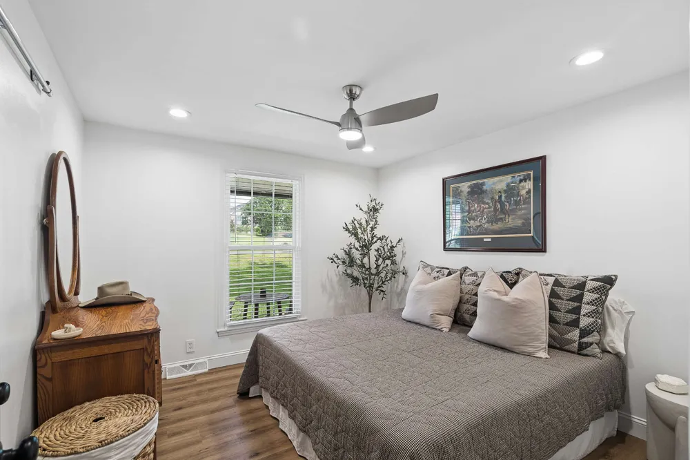 138 East Dr Hendersonville, TN 37075