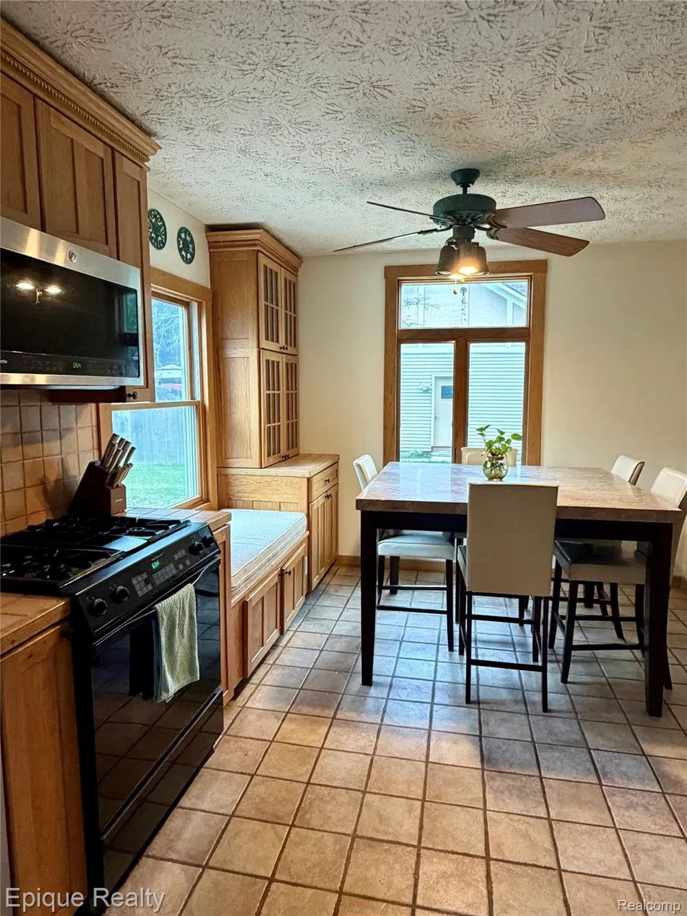 8484 Wesley Drive Flushing Charter Township, MI 48433