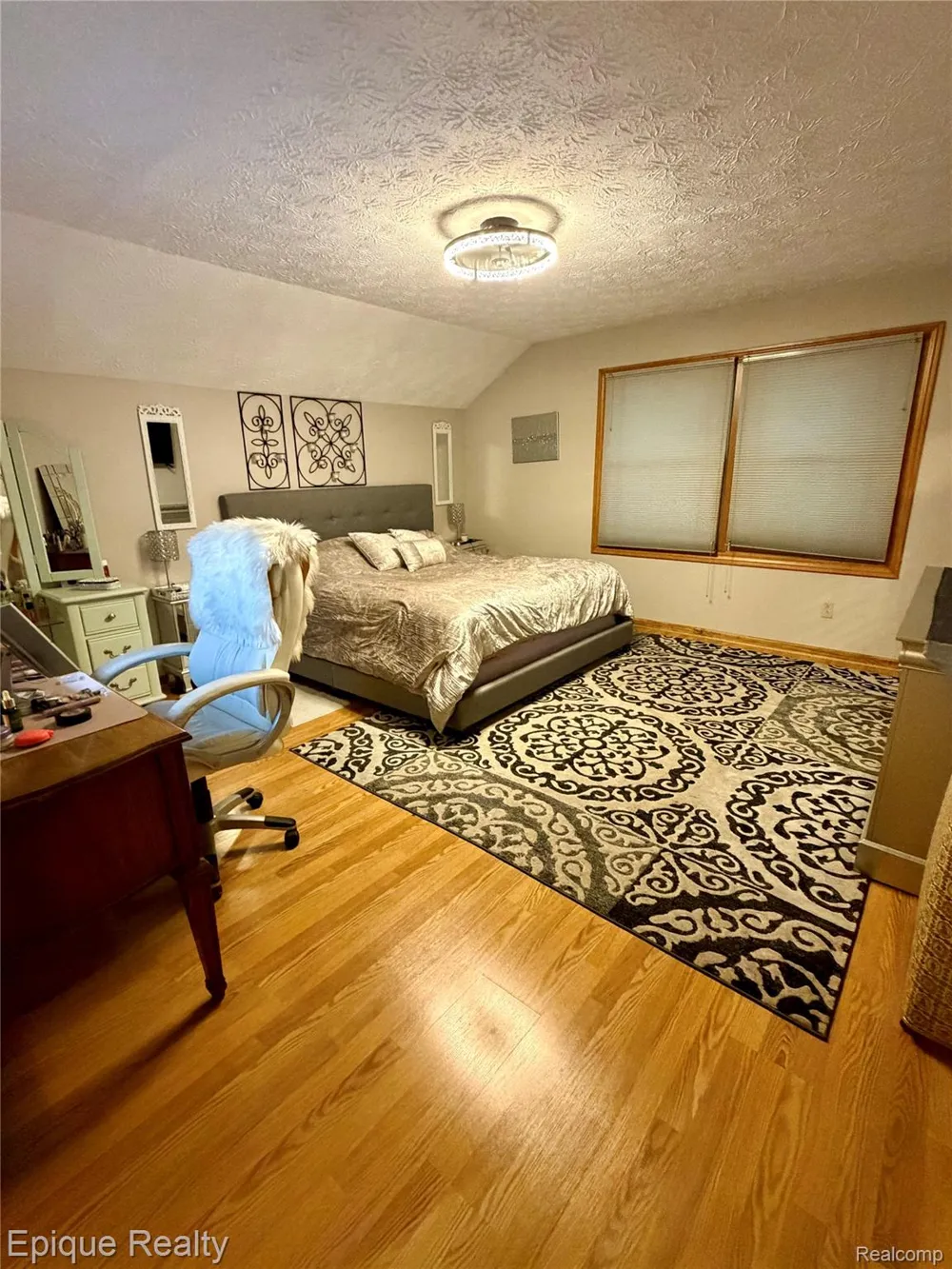 8484 Wesley Drive Flushing Charter Township, MI 48433