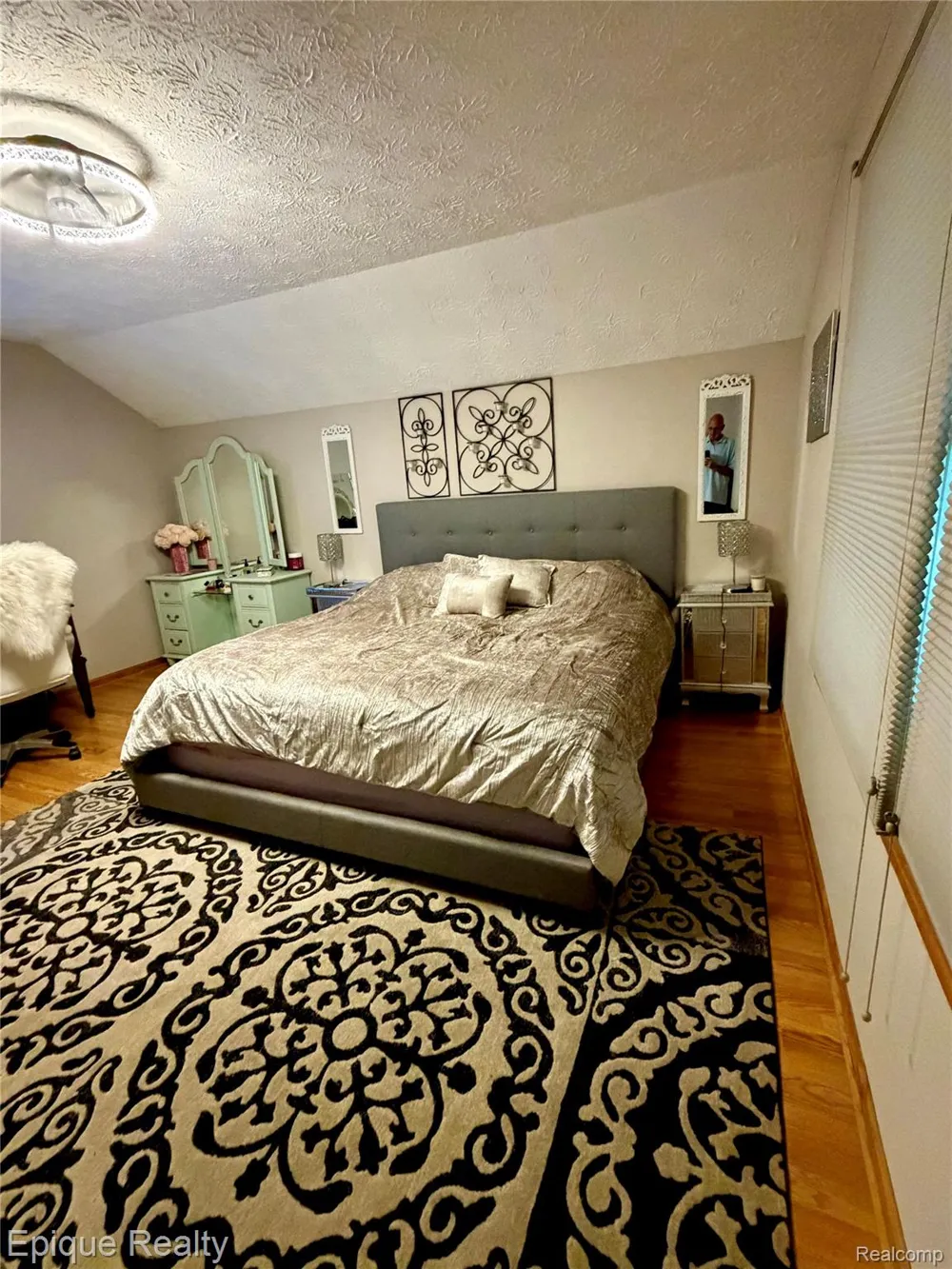 8484 Wesley Drive Flushing Charter Township, MI 48433