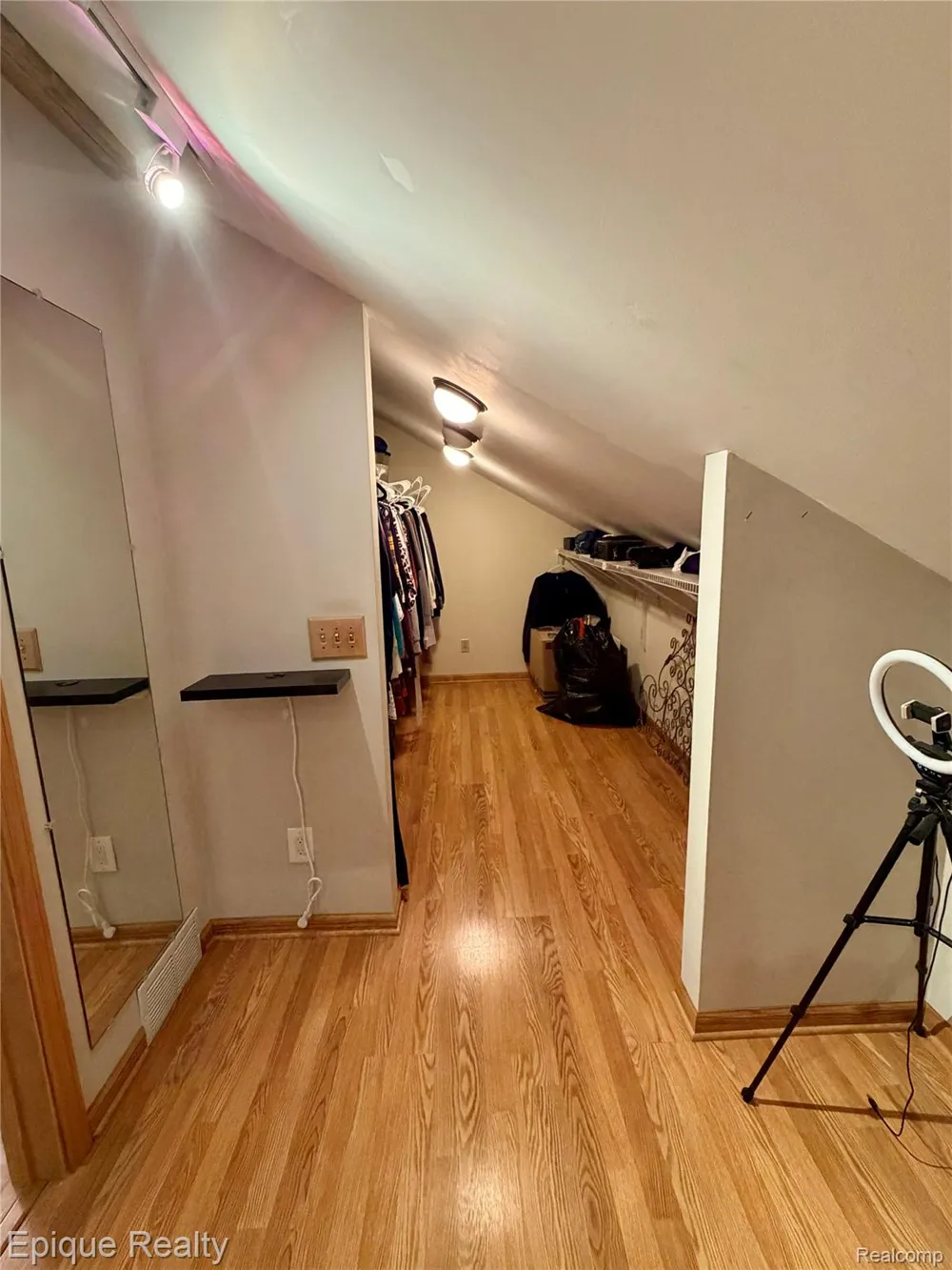 8484 Wesley Drive Flushing Charter Township, MI 48433
