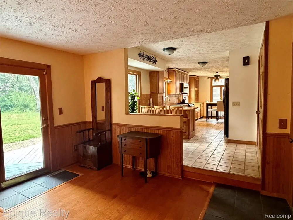8484 Wesley Drive Flushing Charter Township, MI 48433
