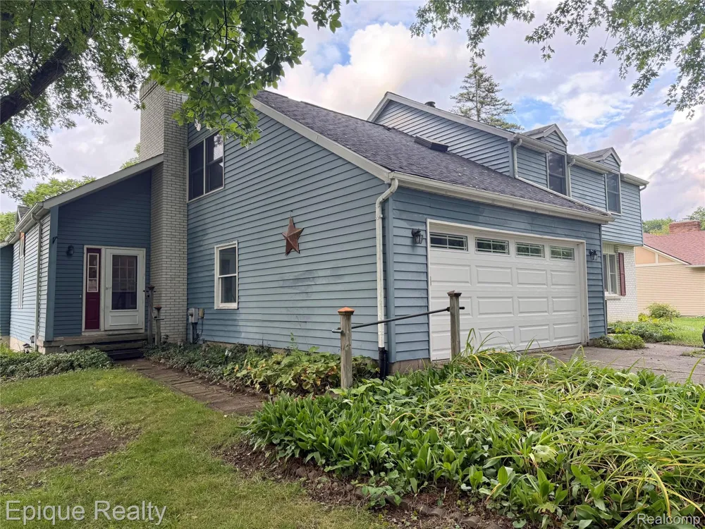 8484 Wesley Drive Flushing Charter Township, MI 48433