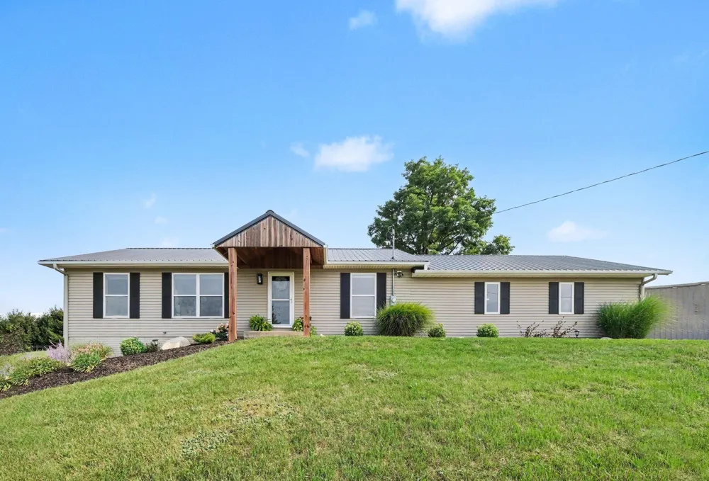 10320 Lincoln Lake Avenue NE Oakfield Township, MI 48838