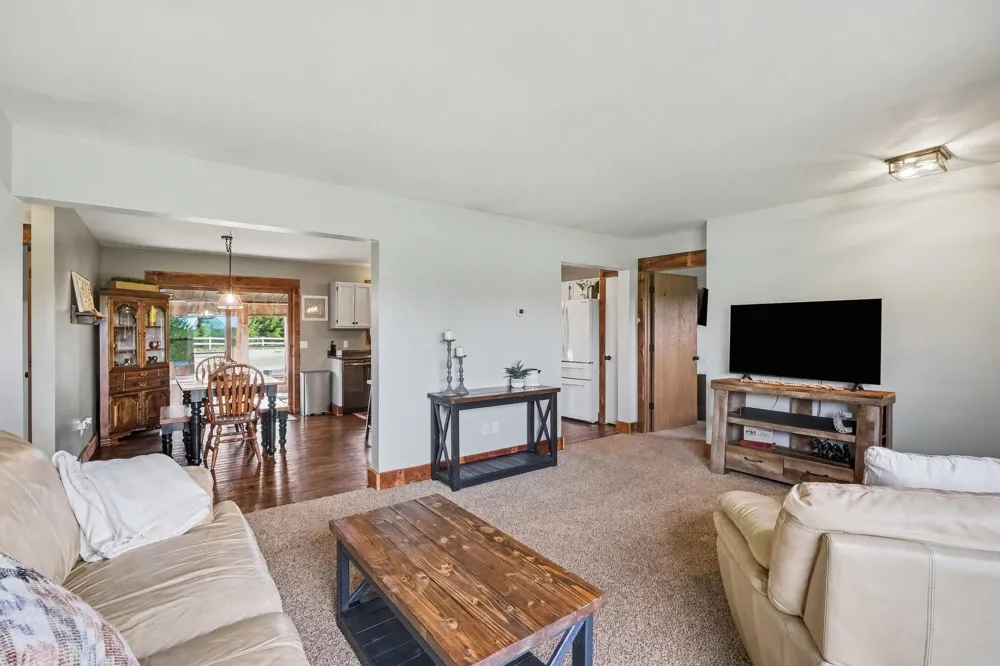 10320 Lincoln Lake Avenue NE Oakfield Township, MI 48838