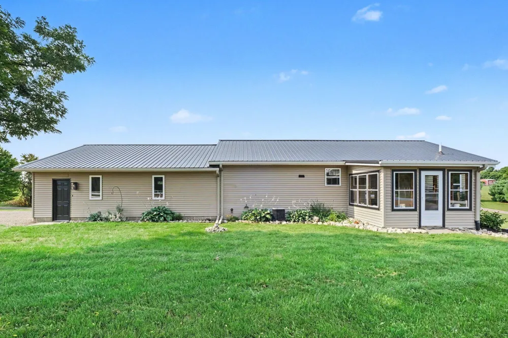 10320 Lincoln Lake Avenue NE Oakfield Township, MI 48838