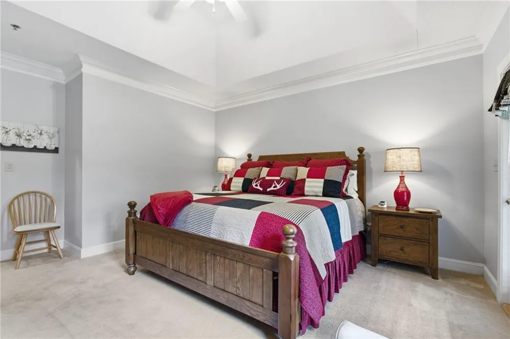 92 Gleneagle Court #302B Clayton, GA 30525