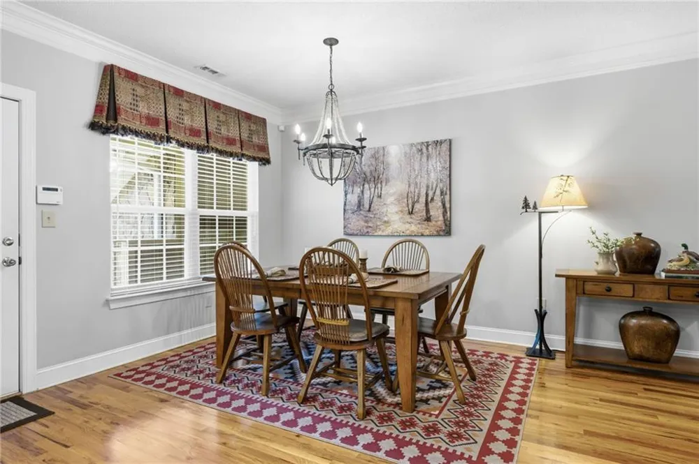 92 Gleneagle Court #302B Clayton, GA 30525