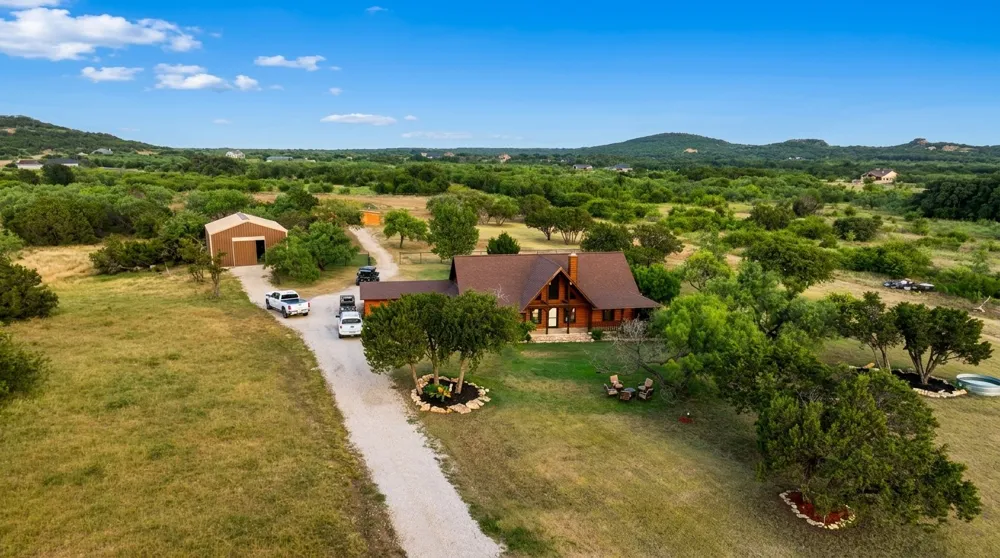 1222 Canyon Wren Loop Possum Kingdom Lake, TX 76449