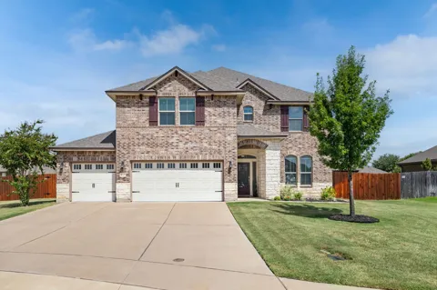 1220 Drummond Circle