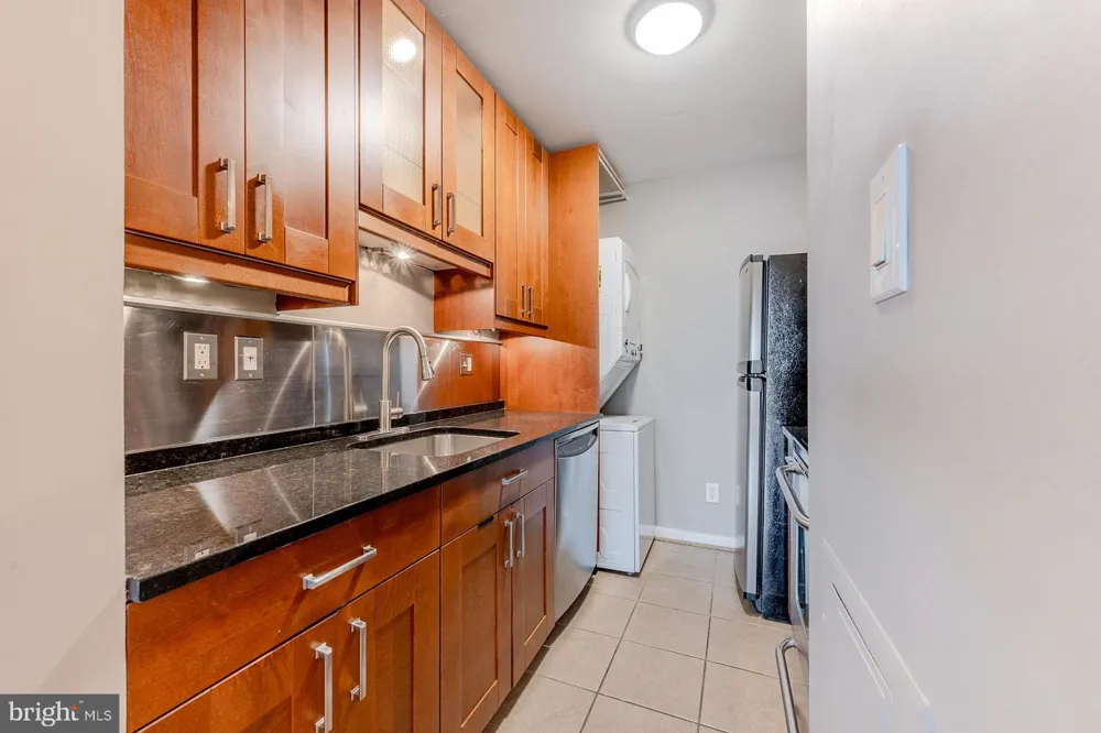 3217 WISCONSIN AVENUE NW #6A Washington, DC 20016