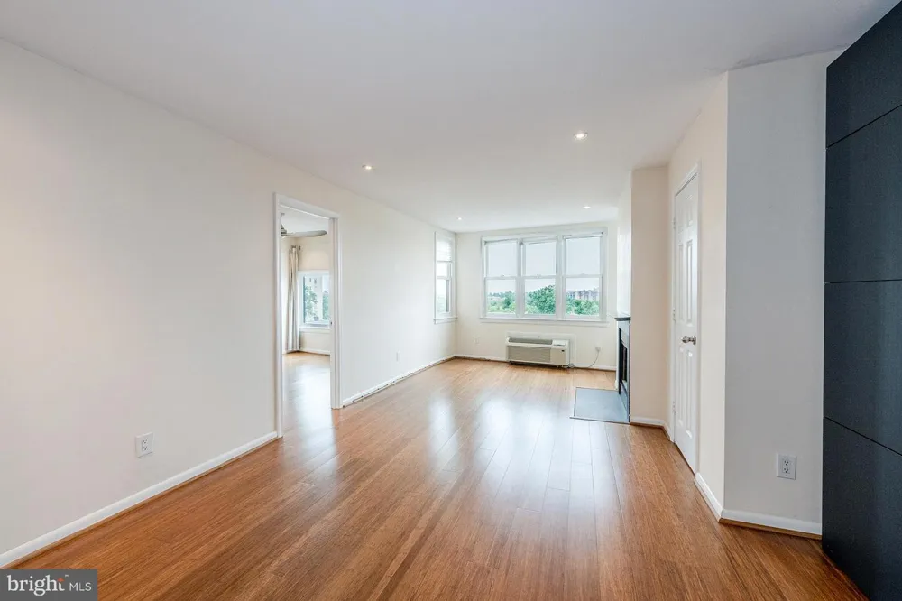 3217 WISCONSIN AVENUE NW #6A Washington, DC 20016