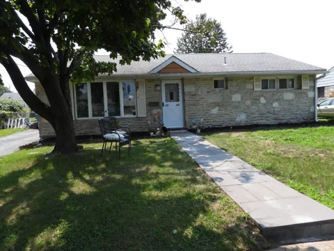 2503 LAUREL DRIVE