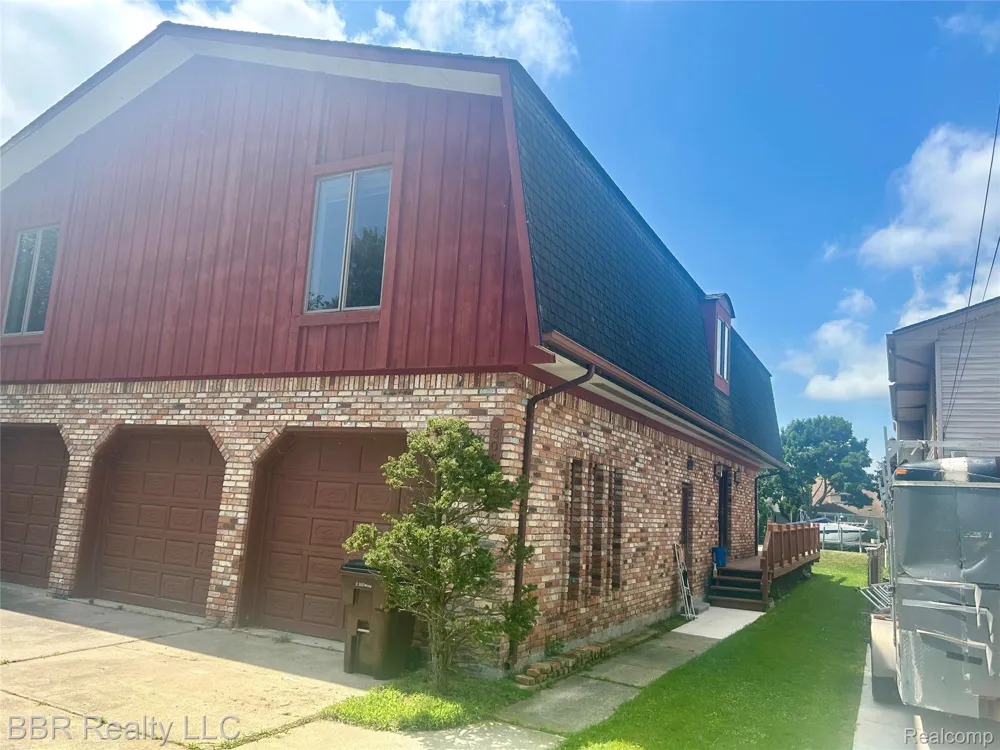 30620 Bayview Gibraltar City, MI 48173
