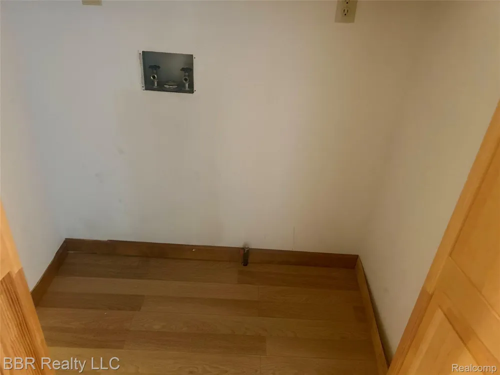 30620 Bayview Gibraltar City, MI 48173